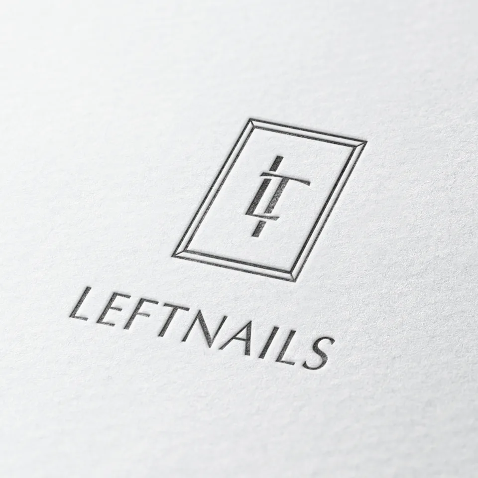 LEFTNAILS